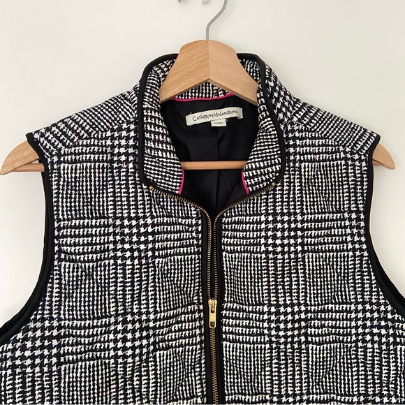 CATHERINE MALANDRINO BLACK/WHITE MONOCROME PLAID QUILTED VEST WITH GOLD DETAILS - Picture 3 of 13